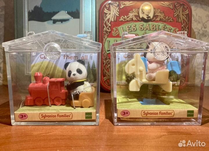 Коллекционные игрушки сундучки Sylvanian families