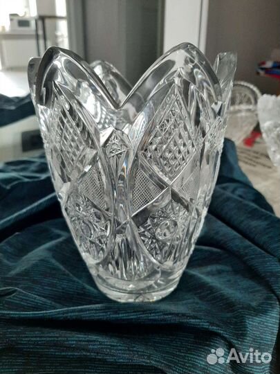 Хрустальная ваза
