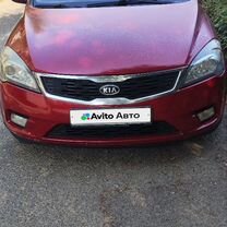 Kia Ceed 1.4 MT, 2010, 161 180 км, с пробегом, цена 500 000 руб.