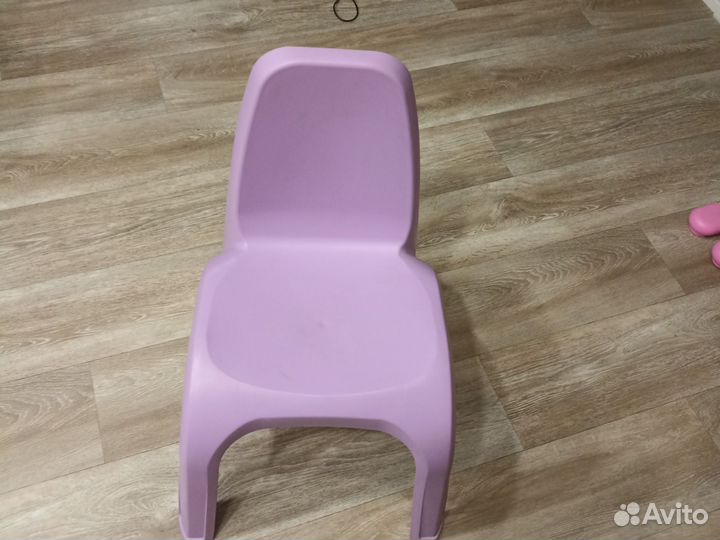 Детский пластиковый стул