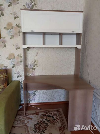 Письменный стол для школьника бу