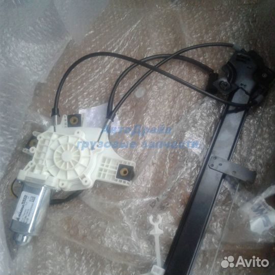 Стеклоподъемник Ивеко Стралис Траккер Еврокарго