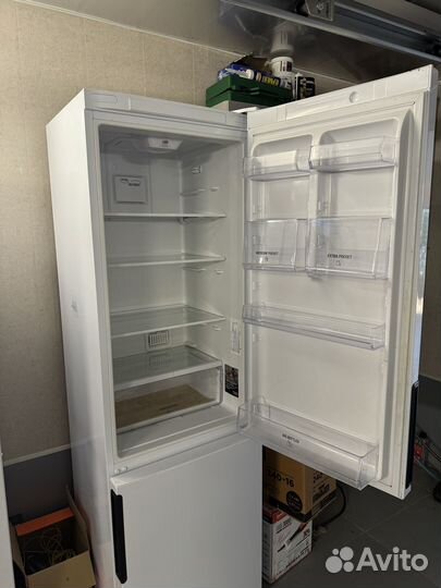 Холодильник hotpoint ariston бу