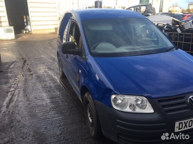 Разбор на запчасти Volkswagen Caddy 2004-2010