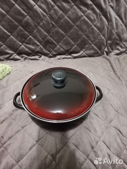 Кастрюля эмалированная