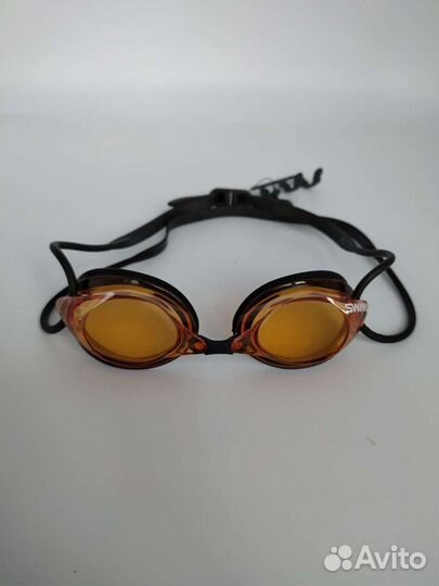Новые очки для плавания Swans