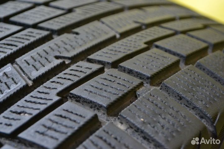 Yokohama Ice Guard IG30 205/60 R16