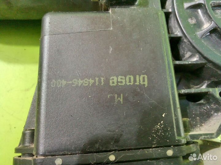 Стеклоподъёмник задний левый Mitsubishi Carisma