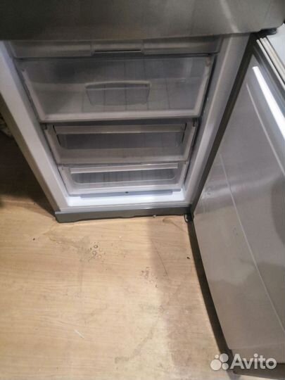 Холодильник стальной