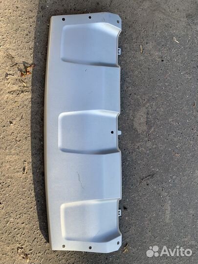 Накладка переднего бампера renault duster