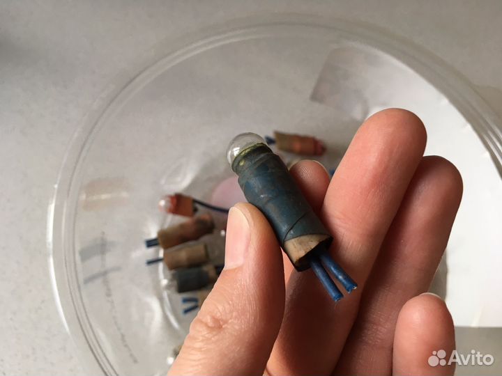 Лампочки от гирлянды СССР