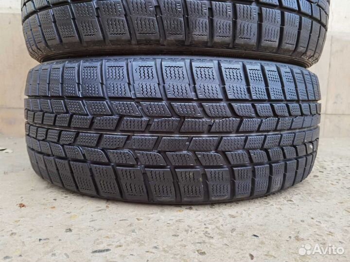 Goodyear Ice Navi 6 215/45 R17 87Q