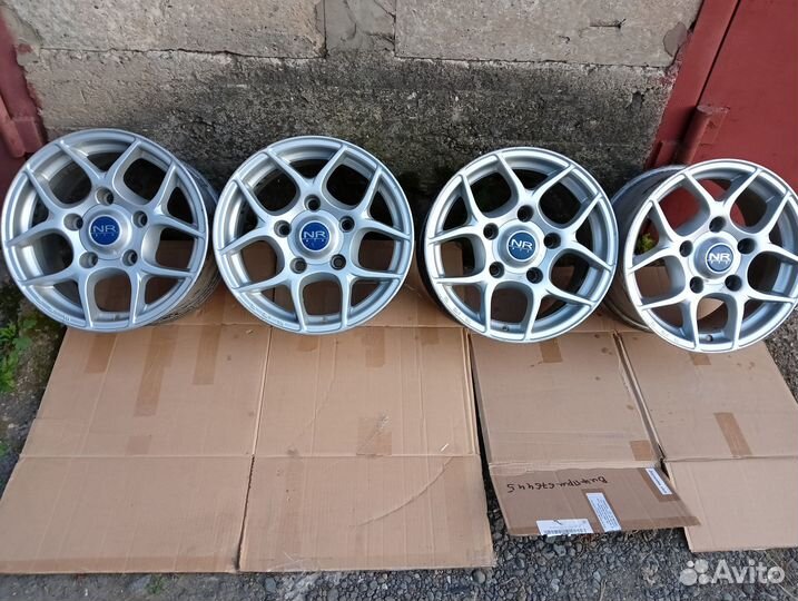 Литые диски R16 Bridgestone NR-979