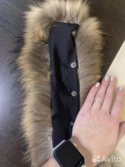 Воротник из натурального меха енот, чернобурка