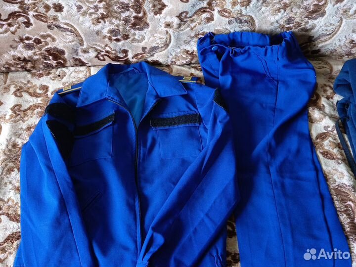 Китель и брюки