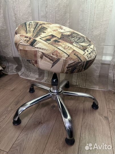 Танцующий стул