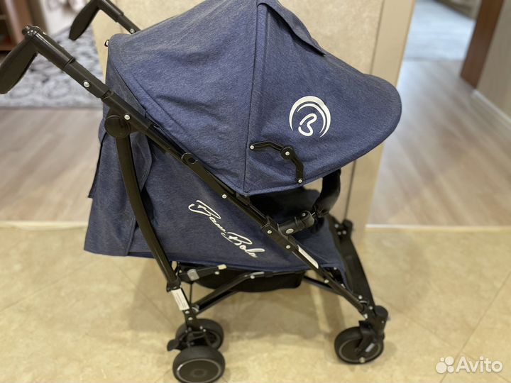 Прогулочная коляска трость