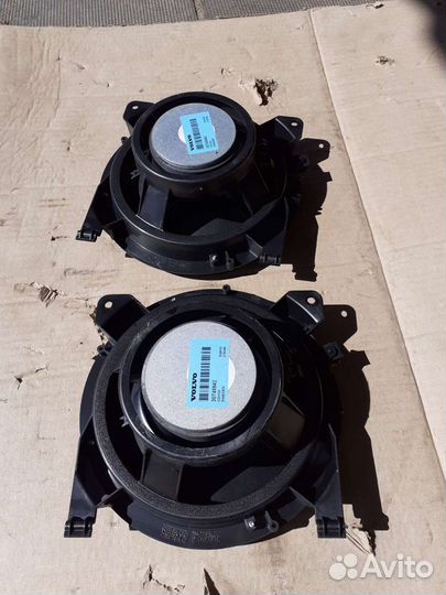 Динамик в заднюю полку Вольво S 80