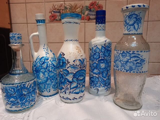 Бутылки из стекла и глины