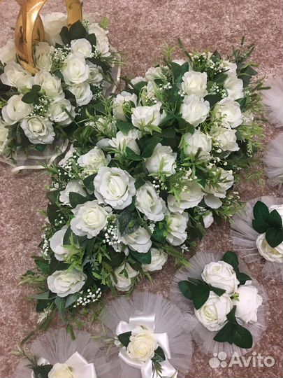 Свадебные украшения на машину