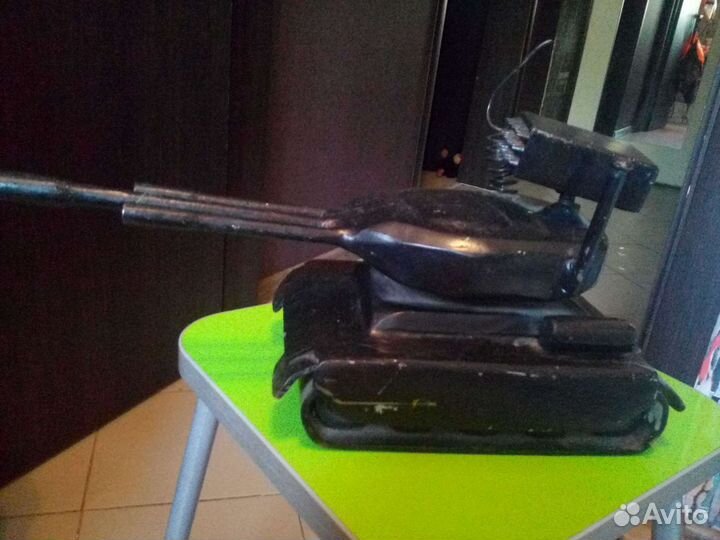 Танк железный