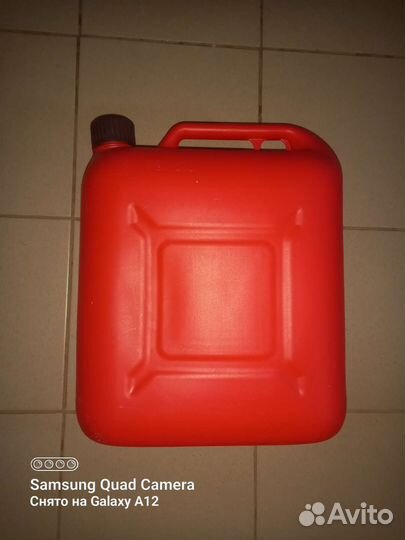 Канистра пластиковая 20 литров для бензина
