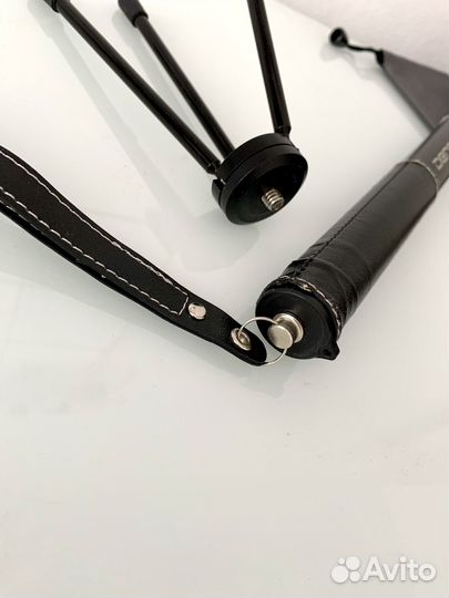 Монопод Denn DSS-LUX (селфипалка-штатив)