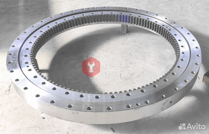 Поворотный круг Hitachi ZX240-3