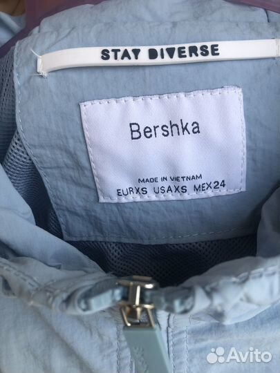 Куртка / ветровка Bershka XS