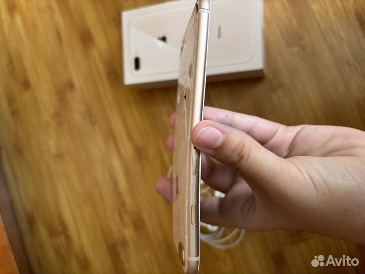 iPhone 8 Plus, 64 ГБ