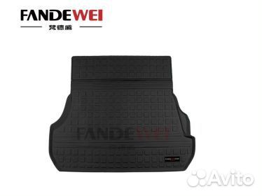 Кoвpик в багажник для toyota land cruiser 200