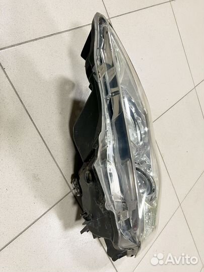 Фара левая Toyota camry 50 оригннал б/у