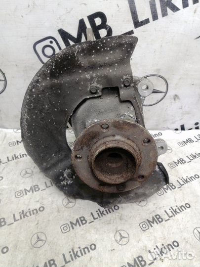 Поворотный кулак передний левый Bmw 5 E60