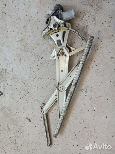 Стеклоподъёмник передний левый Lexus LX 570