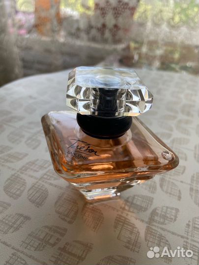 Парфюмерная вода lancome tresor