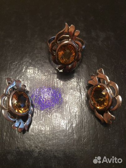 Серьги серебряные с гранатом