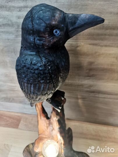Ворон на пне. Скульптура-светильник