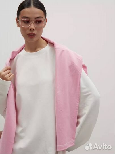 Свитшот женский оверсайз