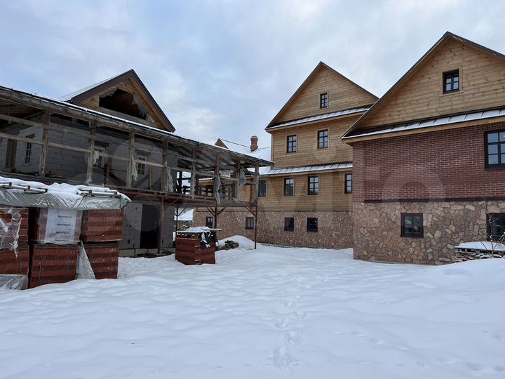 Гостиница, 742 м²