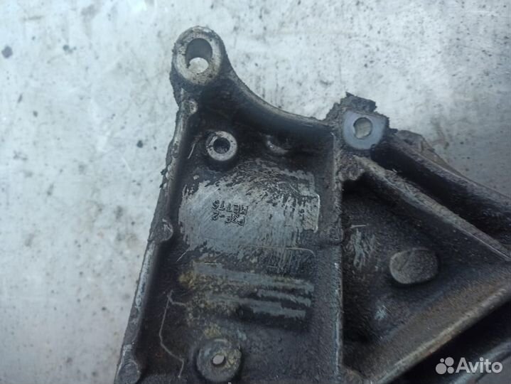 Кронштейн компрессора Honda CR-V rd 1