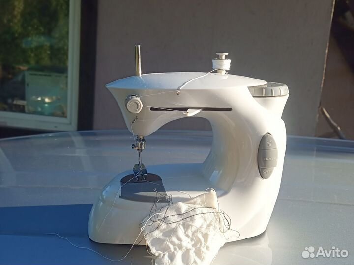 Швейная машинка электрическая