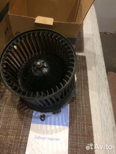 Мотор отопителя (электровентилятор) Nissan X-trail