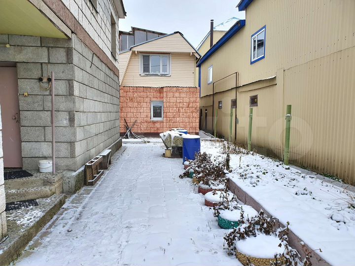 Дом 255,1 м² на участке 6 сот.