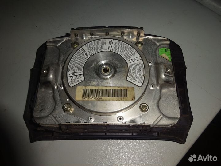 Подушка безопасности Audi A-4 1995 водительская