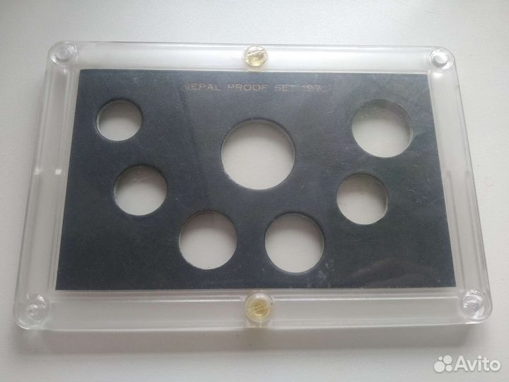 Футляры от официальных наборов монет