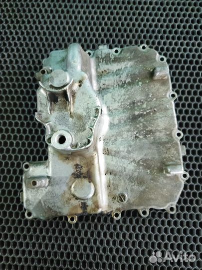 Kawasaki Z800 поддон масляный