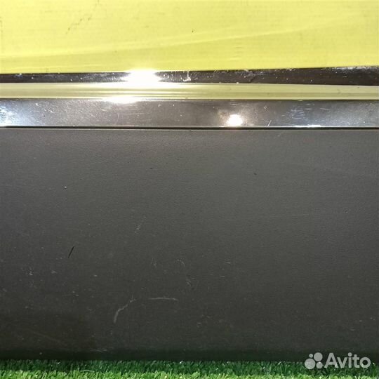 Накладка двери передней правой Kia Sorento Prime