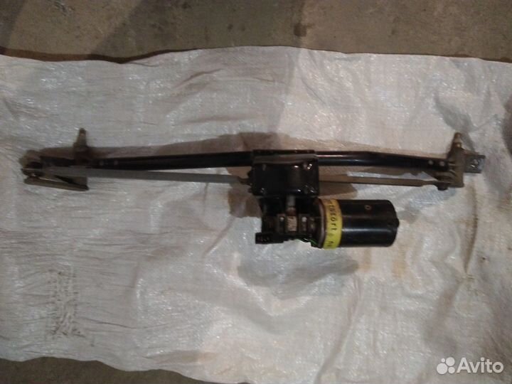 Трапеция дворников с моторчиком audi b4