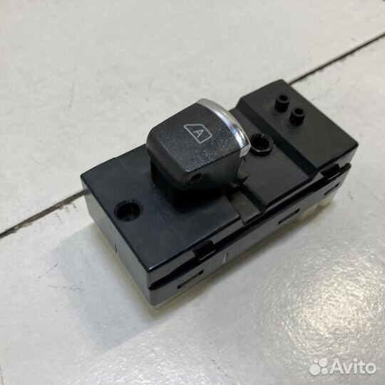 Кнопка стеклоподъемника Infiniti M M25 M37 M56 Y51