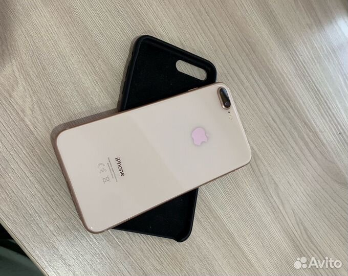 iPhone 8 Plus, 64 ГБ